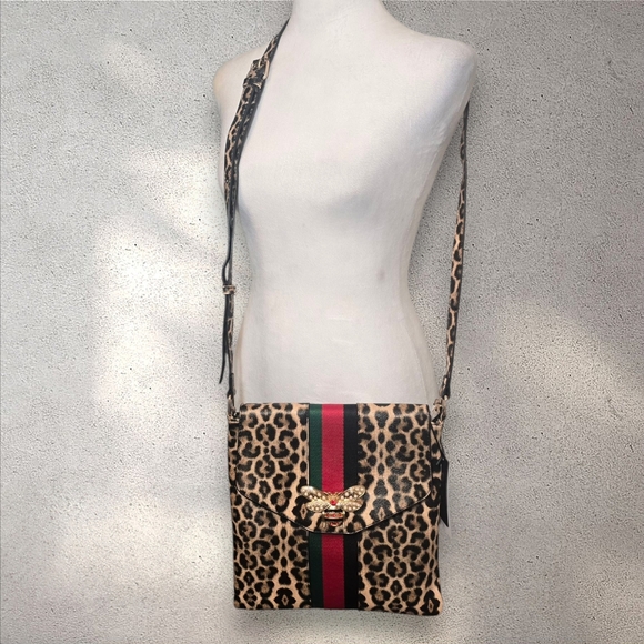 Queen Bee Leopard Print Crossbody‎ Messenger Bag Soulfina Collection NWT - Picture 4 of 9